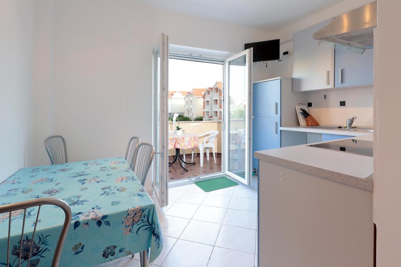 City Pool Apartments Novalja Extérieur photo