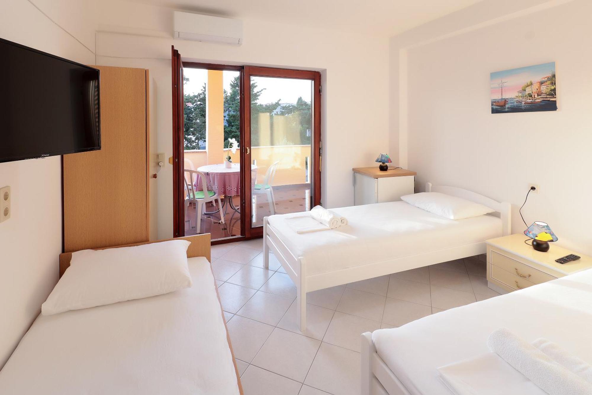 City Pool Apartments Novalja Extérieur photo